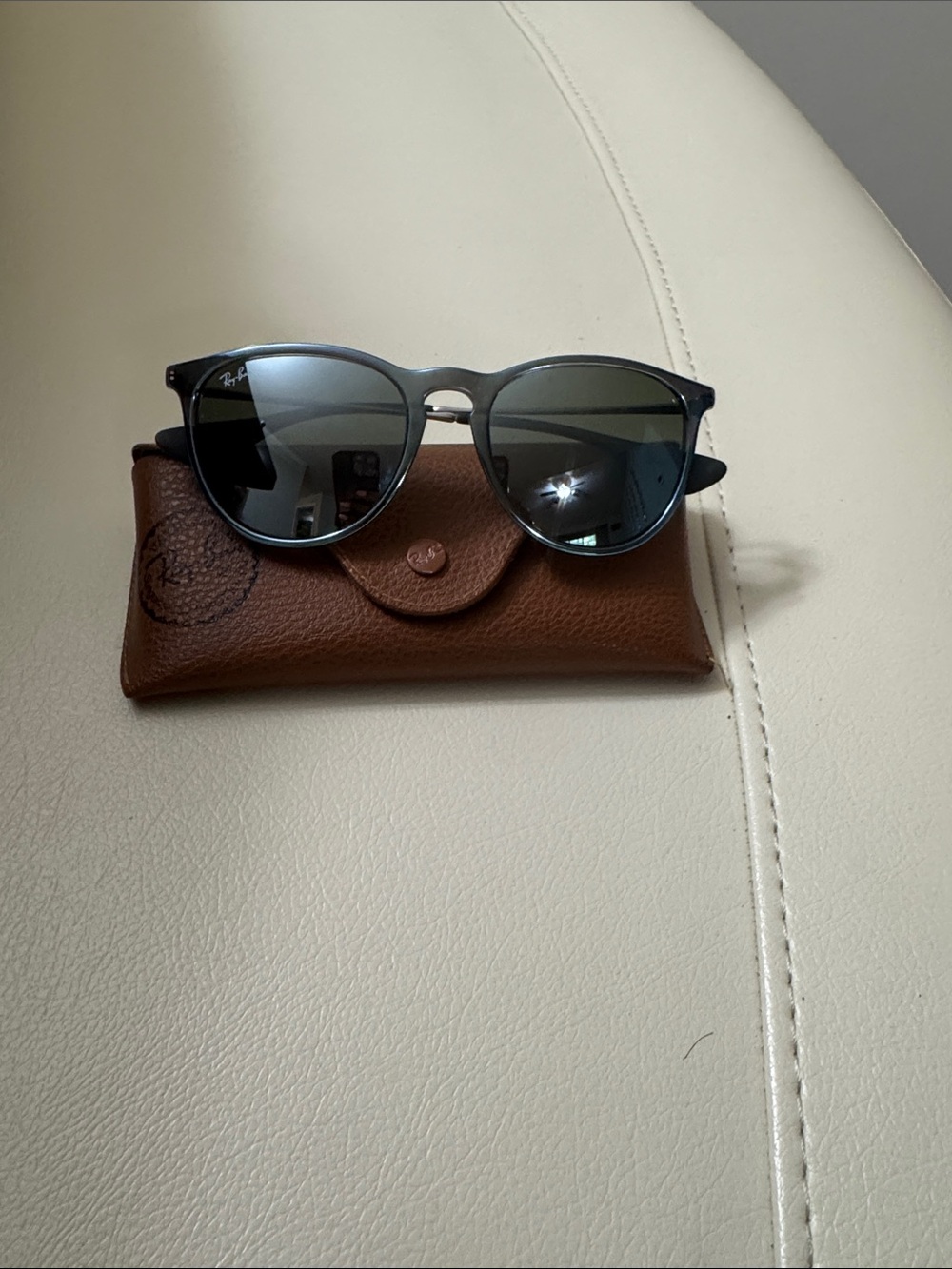 Ray-Ban Gray Metal Round Sunglasses with Black Lenses